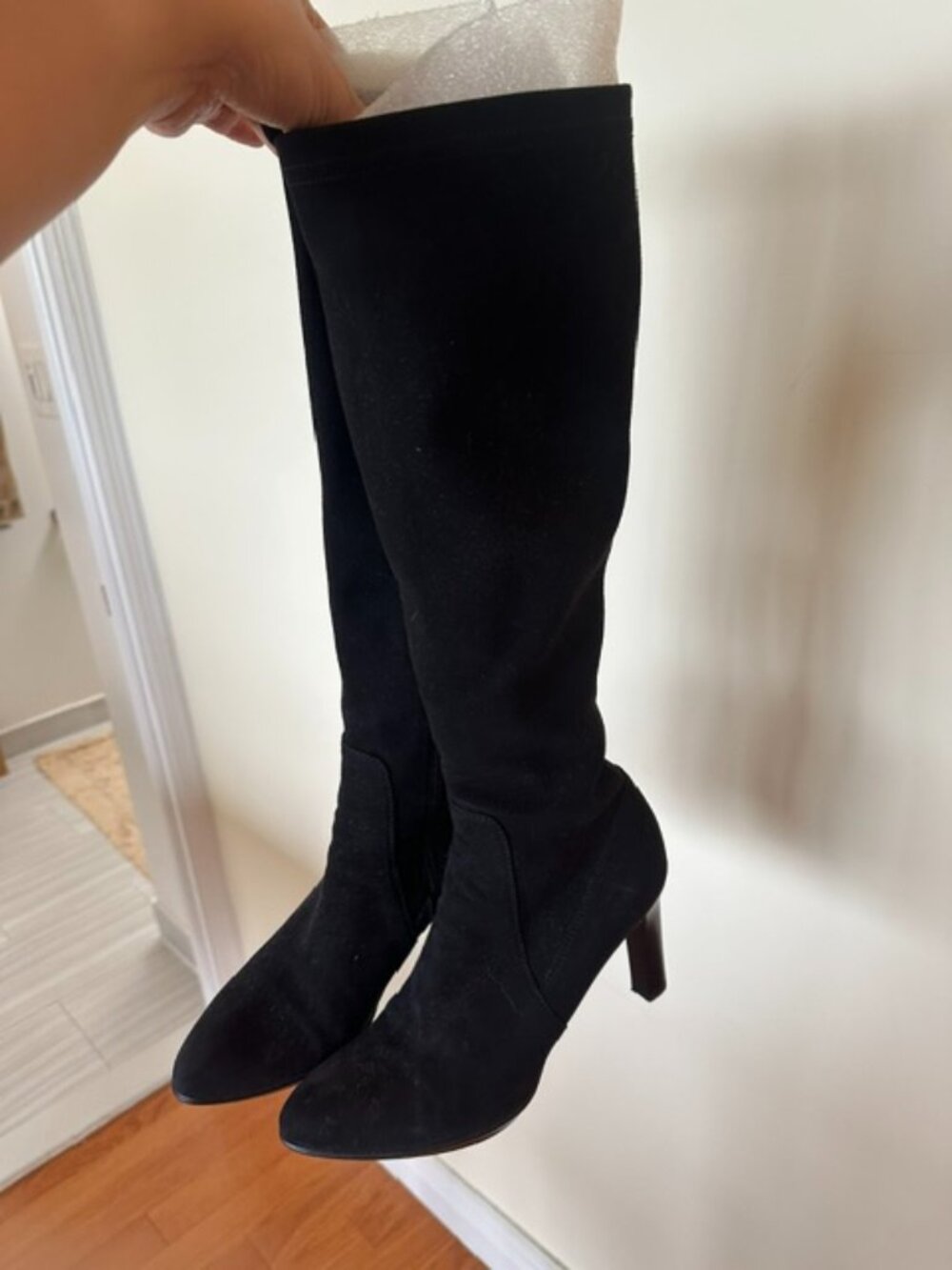 Aquatalia Rhumba Black Size 8